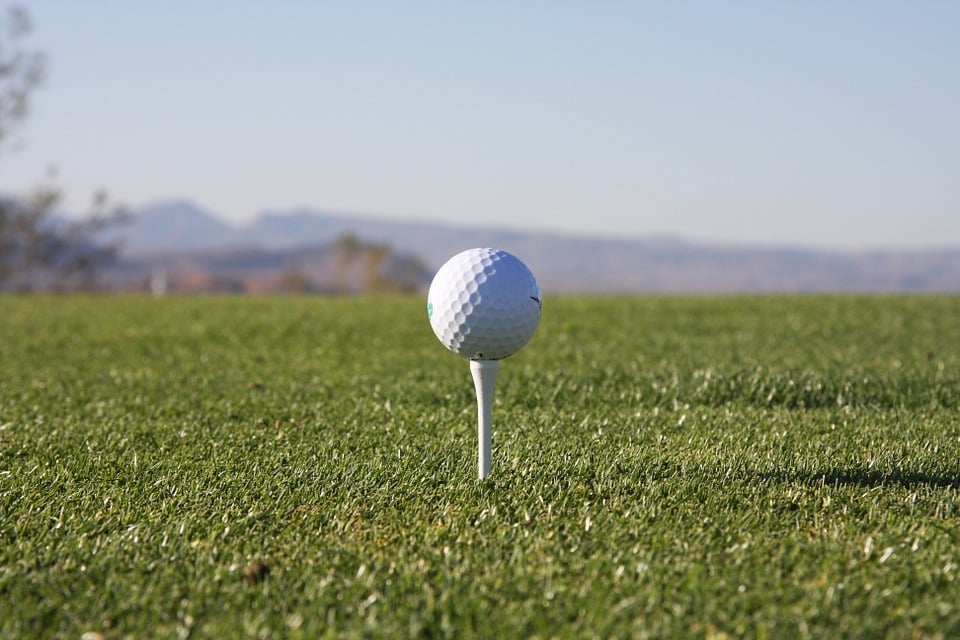 Den perfekte kombination? – Spil golf, skab netværk og nyd mad og vin på samme tur